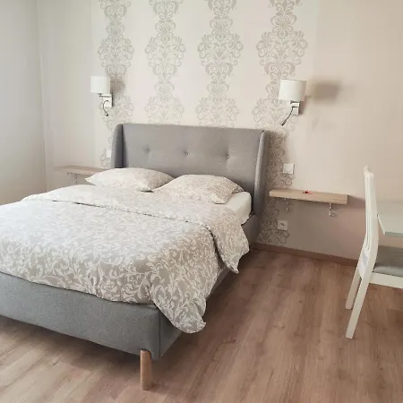 Hotel-restaurant Le Commerce فندق نوغارو