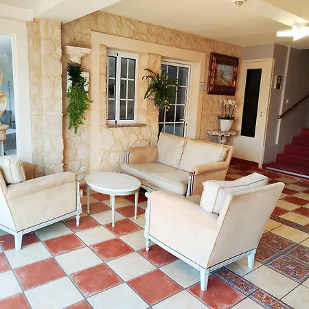 فندق Hotel-restaurant Le Commerce 2*