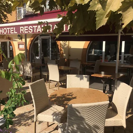 Hotel-restaurant Le Commerce فندق نوغارو