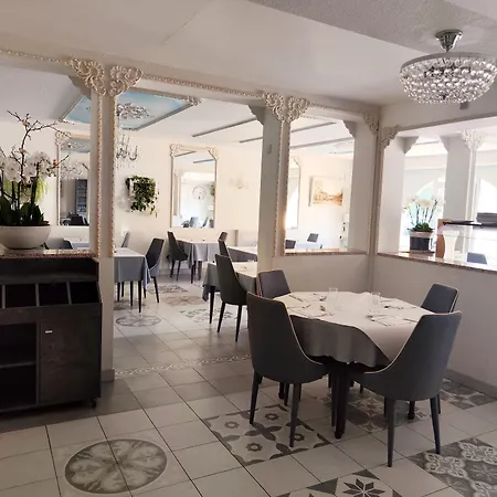 Hotel-restaurant Le Commerce 2*
