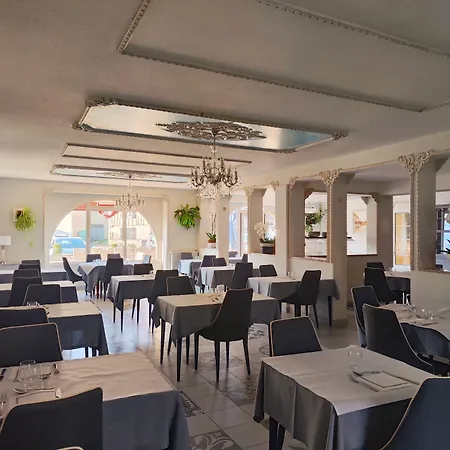 Hôtel-restaurant Le Commerce Hotel 2*