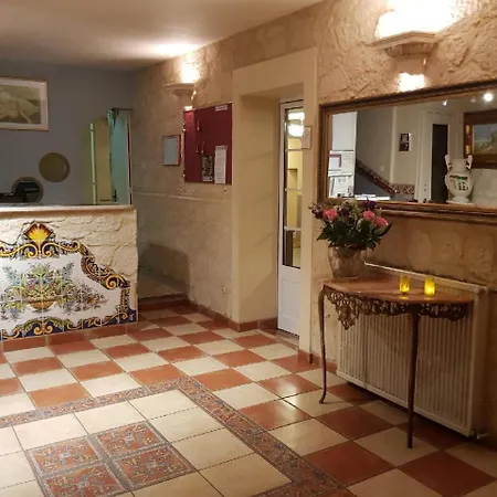 Hotel-restaurant Le Commerce Hotel 2*